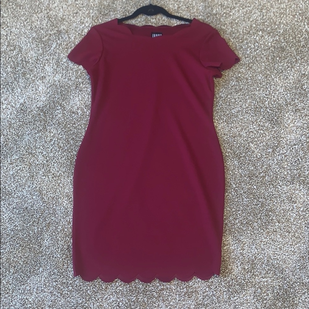 Maroon dress size small never worn